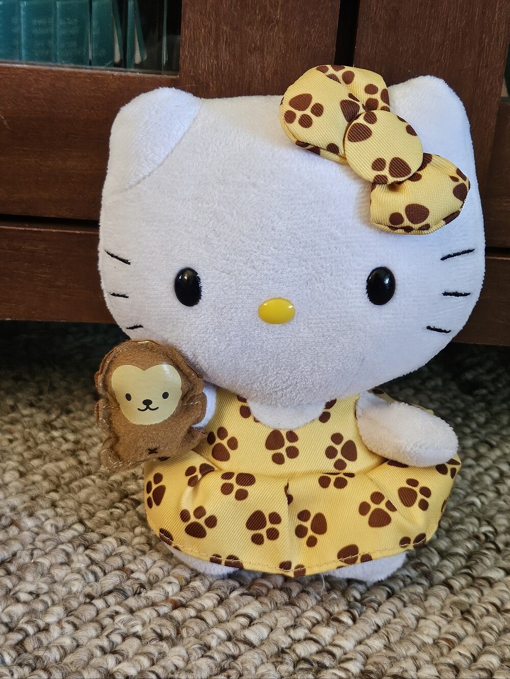 Ty Hello Kitty Holding Monkey